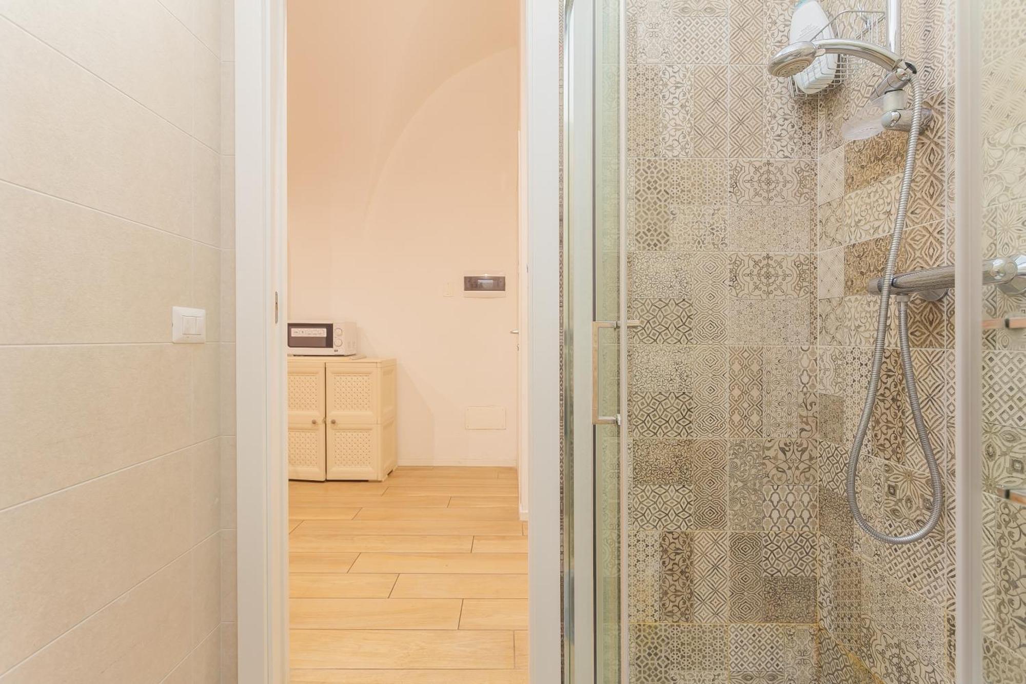 Red Rooms By Wonderful Italy Bari Exterior foto